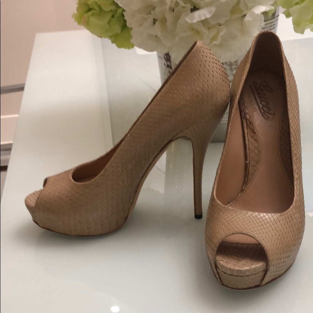 Authentic Gucci Python Platform Pumps - Picture 4 of 5